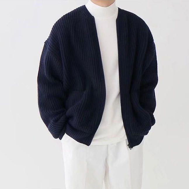 Men Zip Up Knitted Cardigan on model